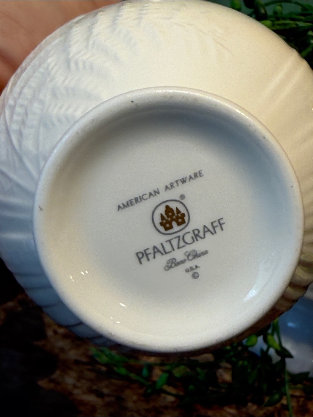 Pfaltzgraff Bone China Bud Vase with Gold Trim - Picture 7 of 7